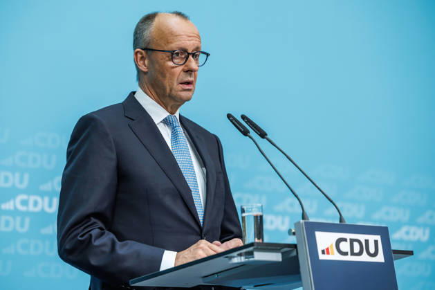 Pressekonferenz mit dem Vorsitzenden der CDU Deutschlands, Bundeskanzler Friedrich Merz und der Generalsekretärin der CDU Deutschlands Franziska Hoppermann Pressekonferenz mit dem Vorsitzenden der CDU Deutschlands, Bundeskanzler Friedrich Merz und der Generalsekretärin der CDU Deutschlands Franziska Hoppermann am 12.10.2026 in Berlin. Berlin Berlin Deutschland CDU-Bundesgeschäftsstelle (Konrad-Adenauer-Haus)