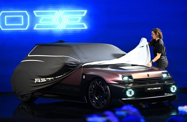 2026 PARIS MOTOR SHOW PHOTOPQR OUEST FRANCE Franck Dubray Paris, Oct. 12, 2026 Paris Motor Show, Porte de Versailles, Paris Renault R5 Turbo Booth Photo by Franck Dubray Oct. 12, 2026 Paris Motor Show, Paris, France  Copyright: xPHOTOPQR OUESTxFRANCE MAXPPPxFranckxDubrayx 20261012OFR0395 20261012OFR0395