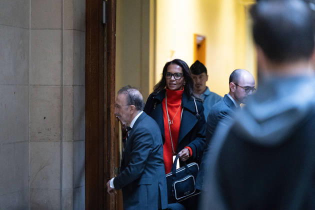 Trial of Mimi Marchand for alleged extortion of Karine Le Marchand - Paris French television presenter Karine Le Marchand arrives at the Paris courthouse to attend a hearing in the appeal trial of celebrity press agent Mimi Marchand, , who is appealing her conviction for extortion against Le Marchand, in Paris, on October 12, 2026. Photo by Raphael Lafargue ABACAPRESS.COM Paris France  Copyright: xLafarguexRaphael ABACAx