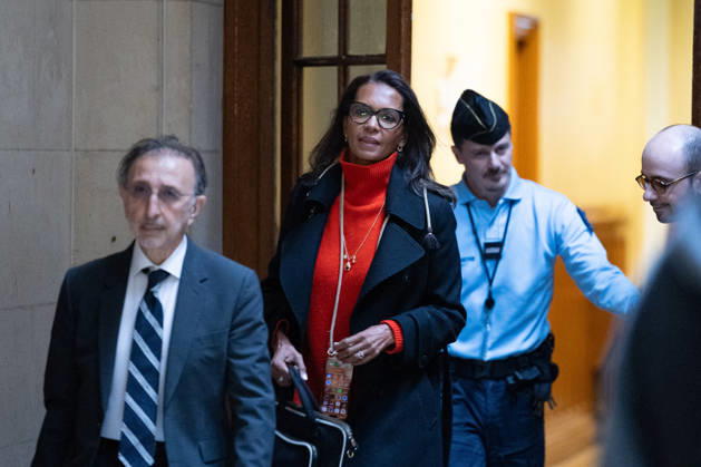 Trial of Mimi Marchand for alleged extortion of Karine Le Marchand - Paris French television presenter Karine Le Marchand arrives at the Paris courthouse to attend a hearing in the appeal trial of celebrity press agent Mimi Marchand, , who is appealing her conviction for extortion against Le Marchand, in Paris, on October 12, 2026. Photo by Raphael Lafargue ABACAPRESS.COM Paris France  Copyright: xLafarguexRaphael ABACAx