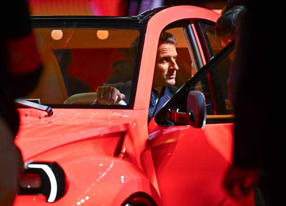 2026 PARIS AUTO SHOW PHOTOPQR OUEST FRANCE Franck Dubray Paris, Oct. 12, 2026 Paris Auto Show at Porte de Versailles in Paris Citroën booth featuring the new 2CV Emmanuel Macron next to the 2CV Photo by Franck Dubray, Oct. 12 2026 Paris Motor Show, Paris, France  Copyright: xPHOTOPQR OUESTxFRANCE MAXPPPxFranckxDubrayx 20261012OFR0417 20261012OFR0417