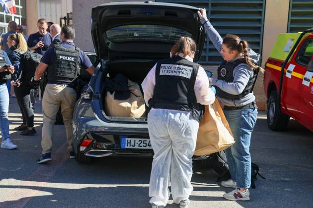 News Brief: Lakanal Middle School in Aubagne PHOTOPQR LA PROVENCE Gilles BADER Marseille October 12, 2026 News Brief: Lakanal Middle School in Aubagne A middle school student shot a teacher and the principal On October 12, 2026, the principal of a middle school in Aubagne, Bouches-du-Rhône, France, and a teacher were wounded by a hunting rifle shot fired by a student who had entered the school armed with a shotgun. Marseille, BDR, France  Copyright: xPHOTOPQR LAxPROVENCE MAXPPPxGillesxBADERx 20261012PVL0460 20261012PVL0460