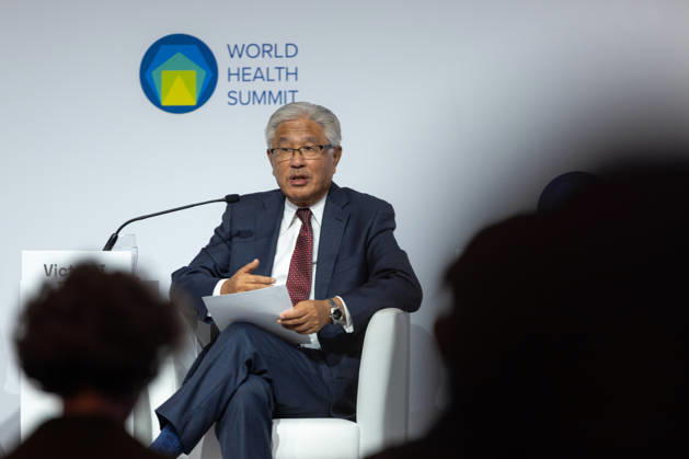 World Health Summit 2026 Weltgesundheitsgipfel 2. Tag Deutschland, Berlin am 12. Oktober 2026: Veröffentlichung des Abschlussberichts (Capstone Insights Report) des Global Preparedness Monitoring Board (GPMB). Launch of the GPMB Capstone Insights Report Getting Ahead of Pandemic Risk: Insights from Eight Years of Global Monitoring. Im Bild: Prof. Dr. Victor J. Dzau Mitglied des Global Preparedness Monitoring Board (GPMB) Duke University¨James B. Duke Distinguished Professor für Medizin¨Emeritierter Kanzler (Chancellor Emeritus) USA. Global Preparedness Monitoring Board (GPMB) Board Member Duke University James B. Duke Distinguished Professor of Medicine and Chancellor Emeritus USA.