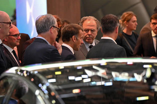 French President Emmanuel Macron, accompanied by Luc Chatel and Roland Lescure, Minister of the Economy, Finance, and Industrial, Energy, and Digital Sovereignty, attends the 2026 Paris Motor Show at Paris Expo · Porte de Versailles in Paris, France, on October 12, 2026. Lionel Urman Bestimage French President Emmanuel Macron at the international Paris Motor Show at the Porte de Versailles in Paris, France, on October 12, 2026. Paris, France Copyright: xLIONELxURMANxx xBESTIMAGExLIONELxURMANxx xBESTIMAGEx