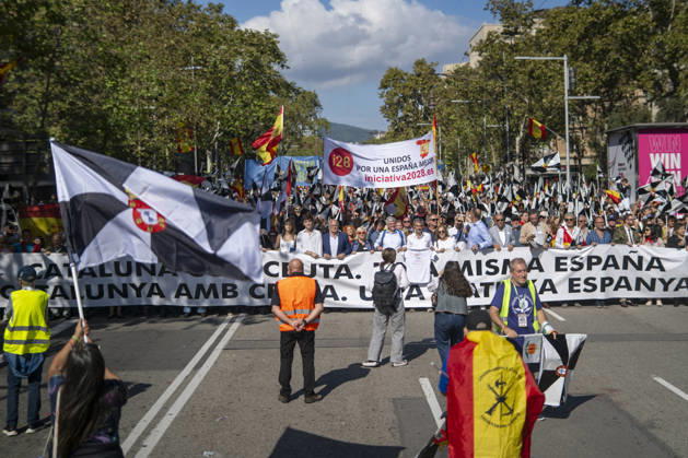 Demonstration in Barcelona under the slogan Catalonia with Ceuta: One Spain —Several people during a demonstration under the slogan Catalonia with Ceuta: One Spain, on October 12, 2026, in Barcelona, Catalonia, Spain. The rally marking October 12, organized by Unidos por Ceuta, Espanya i Catalans, Catalunya Suma, S’ha Acabat, and Impulso Ciudadano, aims to celebrate the National Day and reaffirm the unity of Spain and the ties between Catalonia and Ceuta. OCTOBER 12, 2026 Lorena Sopê Barcelona, Catalonia Barcelona, Catalonia, Spain  Copyright: xLorenaxSopÃªnax 7841078
