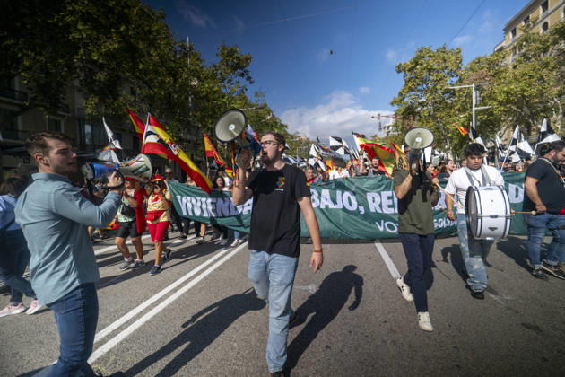 Demonstration in Barcelona under the slogan Catalonia with Ceuta: One Spain —Several people during a demonstration under the slogan Catalonia with Ceuta: One Spain, on October 12, 2026, in Barcelona, Catalonia, Spain. The rally marking October 12, organized by Unidos por Ceuta, Espanya i Catalans, Catalunya Suma, S’ha Acabat, and Impulso Ciudadano, aims to celebrate the National Day and reaffirm the unity of Spain and the ties between Catalonia and Ceuta. OCTOBER 12, 2026 Lorena Sopê Barcelona, Catalonia Barcelona, Catalonia, Spain  Copyright: xLorenaxSopÃªnax 7841082