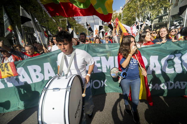 Demonstration in Barcelona under the slogan Catalonia with Ceuta: One Spain —Several people during a demonstration under the slogan Catalonia with Ceuta: One Spain, on October 12, 2026, in Barcelona, Catalonia, Spain. The rally marking October 12, organized by Unidos por Ceuta, Espanya i Catalans, Catalunya Suma, S’ha Acabat, and Impulso Ciudadano, aims to celebrate the National Day and reaffirm the unity of Spain and the ties between Catalonia and Ceuta. OCTOBER 12, 2026 Lorena Sopê Barcelona, Catalonia Barcelona, Catalonia, Spain  Copyright: xLorenaxSopÃªnax 7841085
