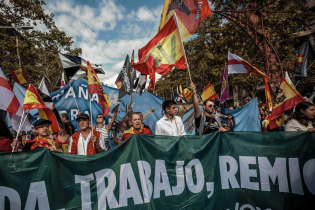 October 12, 2026, Barcelona, Catalonia, Spain: Demonstrators carry flags and banners during a rally marking SpainÃ¢â‚¬â ¢s National Day. Barcelona Spain - ZUMAo105 20261012_fap_o105_020 Copyright: xMatthiasxOesterlex