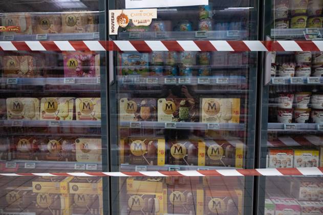 Cyberattack on Refrigerators PHOTOPQR OUEST FRANCE ELSA RANCEL OUEST FRANCE LANNION October 12, 2026 A cyberattack affected the refrigeration systems of about 100 major retail chains, such as Intermarché, Super U, and Leclerc, on Monday, October 12, 2026. Here, at this Intermarché in the Côtes-d’Armor—the store does not wish to be identified or named—the refrigerators in all the fresh and frozen food aisles have been shut down. THE SUPERMARKET DOES NOT WISH TO BE NAMED, SIMPLY A SCENE FROM AN INTERMARCHÉ IN THE CÔTES-D’ARMOR Photo by ELSA RANCEL, OUEST FRANCE Several large and medium-sized retailers were victims of a cyberattack that affected refrigeration equipment on the night of Monday, October 12, 2026, in LANNION, France  Copyright: xPHOTOPQR OUESTxFRANCE MAXPPPxELSAxRANCELx xOUEST-FRANCEx 20261012OFR1210 20261012OFR1210