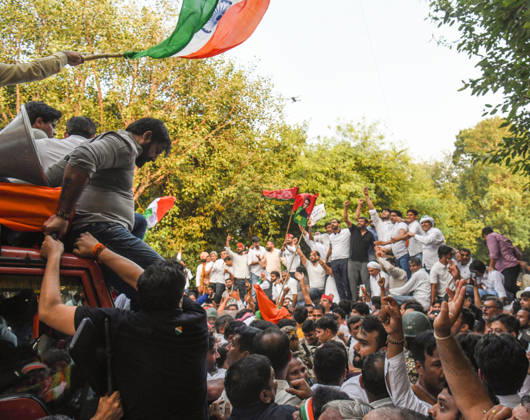 INDIA bloc leaders call for a march towards the Supreme Court New Delhi, Oct 12 (ANI): Supporters in large numbers gather during the INDIA bloc protest march to the Supreme Court against Chief Election Commissioner Gyanesh Kumar, in New Delhi on Monday. New Delhi Delhi India Copyright: xANIx ANI_20261012389