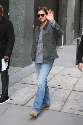 October 12, 2026, New York, New York, USA: LUKE GRIMES at ABC Studios in New York City for ‘Live With Kelly and Markâ New York USA - ZUMAh16_ 20261012_zaf_h16_072 Copyright: xDanxHerrickx