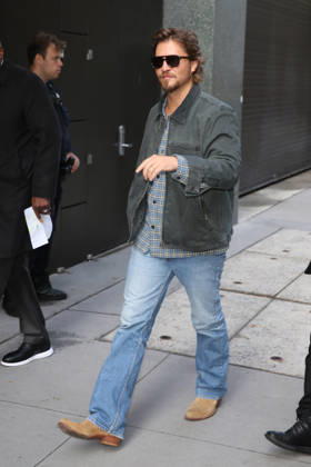 October 12, 2026, New York, New York, USA: LUKE GRIMES at ABC Studios in New York City for ‘Live With Kelly and Markâ New York USA - ZUMAh16_ 20261012_zaf_h16_075 Copyright: xDanxHerrickx