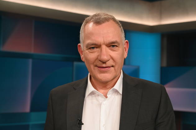 Politiker Jan van Aken, DIE LINKE, Bundestagsabgeordneter, Parteivorsitzender 2024-2026 : zu Gast in der ARD Talkshow Hart aber Fair mit dem Thema Starke Ränder, schwache Mitte: Bleibt das jetzt so?