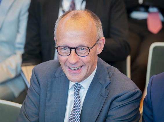 Friedrich Merz besucht Arbeitgebertag 2026 EUR, Deutschland, Berlin, 13.10.2026: Bundeskanzler Friedrich Merz (CDU) hält eine Keynote auf dem Arbeitgebertag 2026 der Bundesvereinigung der Deutschen Arbeitgeberverbände.