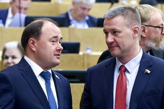 RUSSIA, MOSCOW - OCTOBER 13, 2026: Russian State Duma members Artyom Molchanov (L) and Alexei Svalov attend a plenary meeting of the Russian State Duma. Russian State Duma Press Office TASS  99239128