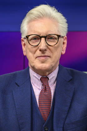 im Bild v.l.: Theo Koll (Journalist und Moderator), GER, Berlin, Studio, zu Gast bei Maischberger, politische Talkshow, TV, Format, mit Moderatorin Sandra Maischberger, Das Erste, aus Adlershof Am Studio 20, 13.10.2026, Copyright: HMBxMedia UwexKoch