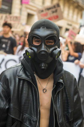 High School Stdent Mobilisation - Bordeaux A protester wearing a balaclava and a gas mask is seen during Act V of the high school student mobilisation in Bordeaux, France on October 13, 2026. Photo by Fabrice Sapte ABACAPRESS.COM Bordeaux France  Copyright: xSaptexFabrice ABACAx