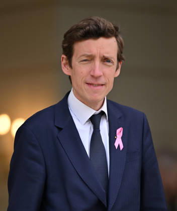French government weekly cabinet meeting at Elysee Palace in Paris PARIS, FRANCE - OCTOBER 14: French Education Minister Edouard Geffray leaves after a weekly cabinet meeting at the Elysee Palace in Paris, France on October 14, 2026. Mustafa Yalçin Anadolu Paris France. Editorial use only. Please get in touch for any other usage.  Copyright: x2026xAnadoluxMustafaxYalcÄ±nx
