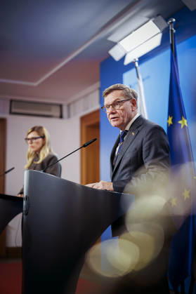 Johann Wadephul (CDU), Bundesaussenminister, trifft Welislawa Petrowa-Tschamova (Velislava Petrova-Chamova), Aussenministerin von Bulgarien. Berlin, 14.10.2026. Fotografiert im Auftrag des Auswaertigen Amtes Berlin Deutschland Copyright: xThomasxTrutschel AAx