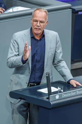 Bundestag Matthias Miersch (SPD) im Deutschen Bundestag am 14.10.26 in Berlin. Berlin Berlin Deutschland Bundestag