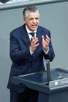 Bundestag Thorsten Frei (CDU) im Deutschen Bundestag am 14.10.26 in Berlin. Berlin Berlin Deutschland Bundestag