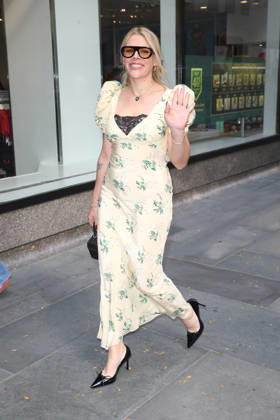 October 14, 2026, New York, New York, USA: BUSY PHILIPPS at NBC Studios in New York City New York USA - ZUMAh16_ 20261014_zaf_h16_022 Copyright: xDanxHerrickx