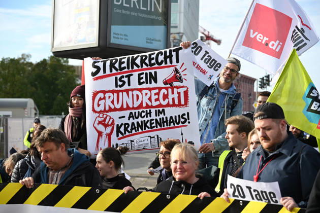 Charite workers strike over working conditions in Berlin BERLIN, GERMANY - OCTOBER 15: Workers at Charite, one of Germany’s largest university hospitals, take part in a warning strike called by the ver.di trade union, demanding better working conditions and reduced workloads, in Berlin, Germany, October 15, 2026. Volodymyr Sindieiev Anadolu Berlin Germany. Editorial use only. Please get in touch for any other usage.  Copyright: x2026xAnadoluxVolodymyrxSindieievx