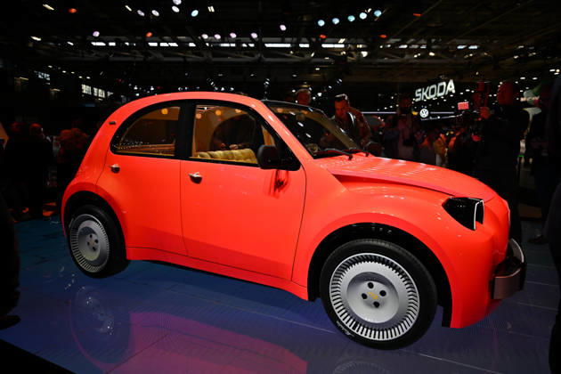 Paris Motor Show 2026 PARIS, FRANCE - OCTOBER 15: The Citroen 2 CV electric concept car on display at the Paris Motor Show (Mondial de l Auto) in Paris, France on October 15, 2026. Mustafa Yalcin Anadolu Paris France. Editorial use only. Please get in touch for any other usage.  Copyright: x2026xAnadoluxMustafaxYalcinx