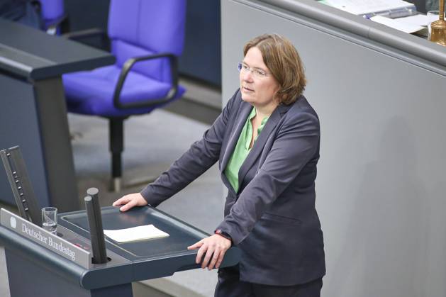 Berlin, Deutschland, 15.10.2026: Deutscher Bundestag: 102. Bundestagssitzung: Andrea Lübcke, Grüne Copyright: xdtsxNachrichtenagenturx dts_139242
