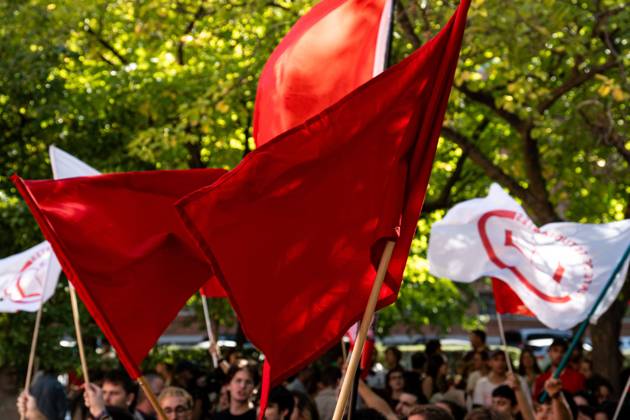 October 15, 2026, Madrid, Spain: MADRID, SPAIN - OCTOBER 15, 2026: Hundreds of students have gathered at the Complutense University of Madrid to denounce the police charges that took place yesterday on campus and to demand the release and dismissal of charges against the five students arrested during the protest. The march proceeded to the Geography and History Department, where seven police vans had set up a security perimeter. The students demanded more funding for the public university which is under the jurisdiction of the Community of Madrid, governed by the conservative People™s Party and the removal of police from the campus which falls under the jurisdiction of the central government led by the Socialist Party. Madrid Spain - ZUMAq101 20261015_zna_q101_129 Copyright: xVictorxSanjuanxCardeoÂ±Ax