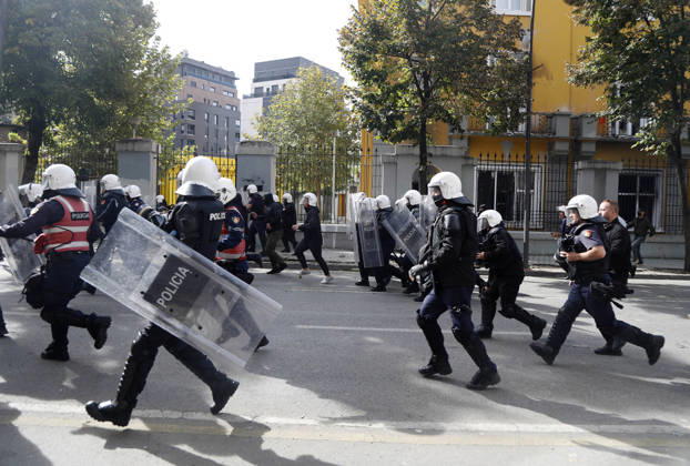 Protesters Clash with Police During a Demonstration in Tirana, Albania. Riot police officers clash with protesters during an anti-government demonstration in central Tirana on October 15, 2026, as protests continued for a third consecutive day over university conditions and demands for the resignation of Albanian Prime Minister Edi Rama. The latest rally follows two nights of violence in the capital, during which protesters and riot police clashed, police used water cannons and tear gas, and demonstrators damaged government offices and shops and set fire to several buildings. Light Studio Agency Malton Dibra Tirana Albania Copyright: xLightxStudioxAgencyx xMaltonxDibrax