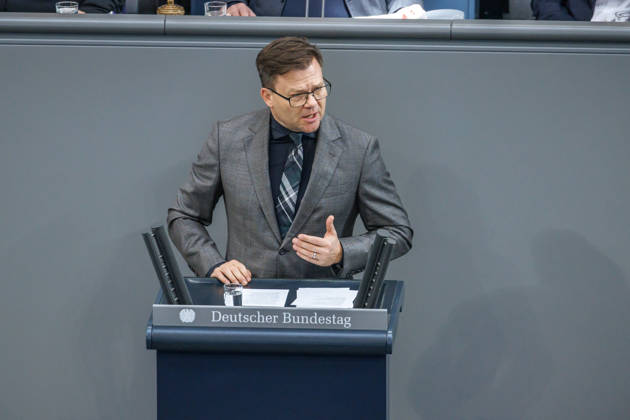 Bundestag Carsten Schneider (SPD), Minister fuer Umwelt, Klimaschutz, Naturschutz und nukleare Sicherheit, im Deutschen Bundestag am 16.10.26 in Berlin. Berlin Berlin Deutschland Bundestag