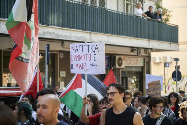 March for a climate strike in Naples NAPLES, ITALY - OCTOBER 16: People march for a climate strike to protest against governmental inaction towards global warming and climate change, part of demonstrations being held worldwide in a movement dubbed Fridays for Future inspired by the Swedish climate activist Greta Thunberg and to call for the regeneration of the Bagnoli neighbourhood, which will host the America’s Cup next year in Naples, on October 16, 2026. Eliano Imperato Anadolu Naples Italy. Editorial use only. Please get in touch for any other usage.  Copyright: x2026xAnadoluxElianoxImperatox