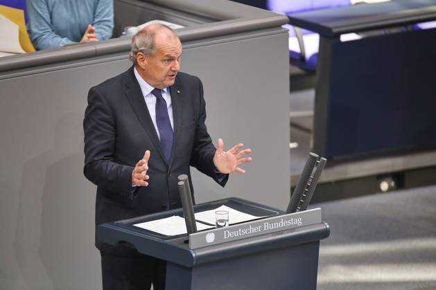 Berlin, Deutschland, 16.10.2026: Deutscher Bundestag: 103. Bundestagssitzung: Fritz Güntzler, CDU Copyright: xdtsxNachrichtenagenturx dts_139639