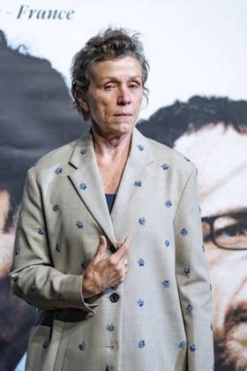 Entertainment Bilder des Tages PEOPLE: Festival Lumiere - Lyon 10 10 2026 Frances McDormand attends the Lumiere Award Ceremony during the 18th Film Festival Lumiere on October 16, 2026 in Lyon, France. Photo by Sandrine Thesillat PsNewZ  Copyright: xSandrinexThesillatx