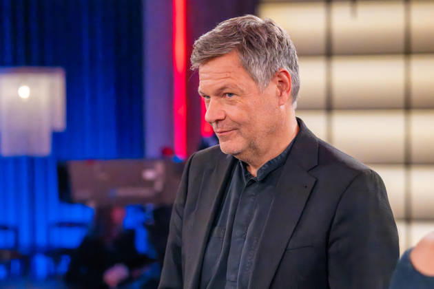 Kölner Treff am 16. Oktober 2026. Im Bild Robert Habeck, Schriftsteller und ehemaliger Politiker. Wie immer einfühlsam und zugleich humorvoll befragen Susan Link und Micky Beisenherz ihre Gäste. Köln Nordrhein-Westfalen Deutschland
