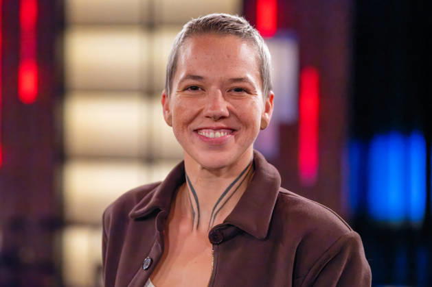 Kölner Treff am 16. Oktober 2026. Im Bild Stefanie Heinzmann, Pop- und Soulsängerin aus der Schweiz, lachend. Wie immer einfühlsam und zugleich humorvoll befragen Susan Link und Micky Beisenherz ihre Gäste. Köln Nordrhein-Westfalen Deutschland