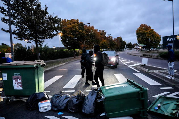 Early morning road blockades erupt across Nancy NANCY, FRANCE - OCTOBER 17: Early morning road blockades erupt across Nancy, France, on Saturday, October 17, 2026. Demonstrators, including Gilets Jaunes (Yellow Vests) and local protest groups, initiated early traffic disruptions and filters on key thoroughfares around 8:00 AM, ahead of a planned major national day of action against the rising cost of living and soaring fuel prices. Traffic across key access points has been significantly slowed as law enforcement monitors the early escalations. Muhammed Said Tako Anadolu Nancy France. Editorial use only. Please get in touch for any other usage.  Copyright: x2026xAnadoluxMuhammedxSaidxTakox