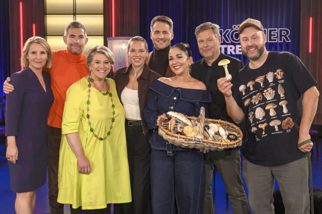 Susan Link, Micky Beisenherz, Lea Linster, Stefanie Heinzmann, Alexander Klaws, Tülin Sezgin, Robert Habeck und Martin Maschka bei der Aufzeichnung der WDR-Talkshow Kölner Treff im WDR Studio BS 3. Köln, 16.10.2026