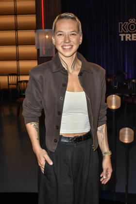 ABB KOELNERTREFF- Stefanie Fabienne Heinzmann Schweizer Pop und Soulsaengerin zu Gast in der WDR Talkshow Koelner Treff aus dem Studio Boecklemuend am 16.10.2026 in Koeln Hamburg Deutschland