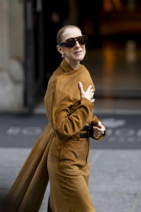 Céline Dion was spotted leaving the Royal Monceau hotel and heading toward the Plenitude Arena for the penultimate show of her concert series in the French capital, Paris, France, on October 16, 2026. Pierre Perusseau, Bestimage. Céline Dion was spotted leaving the Royal Monceau hotel, heading toward the Plenitude Arena for the penultimate show of her concert series in the capital, Paris, France, on October 16, 2026. Paris, France Copyright: xPierrexPerusseaux xBestimagexPierrexPerusseaux xBestimagex