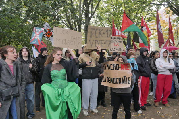 17.10.2026, Berlin - Deutschland. Solidarität mit den Schüler:innen in Frankreich am Kleistpark.