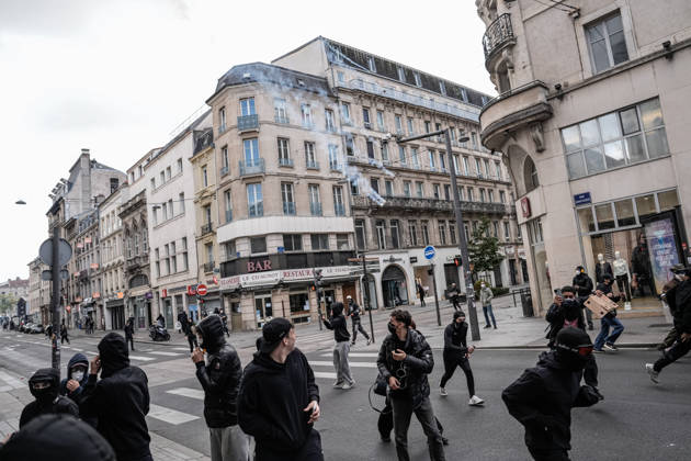 French police intervene in Nancy protests against rising living costs NANCY, FRANCE - OCTOBER 17: French riot police officers deploy tear gas to disperse demonstrators clashing with law enforcement during a nationwide protest over rising living costs, fuel prices, and education funding in Nancy, France on Saturday, October 17, 2026. Clashes broke out after groups of youth set up street barricades around secondary schools and central thoroughfares, prompting police units to intervene with crowd-control canisters to reopen urban transit corridors. Muhammed Said Tako Anadolu Nancy France. Editorial use only. Please get in touch for any other usage.  Copyright: x2026xAnadoluxMuhammedxSaidxTakox