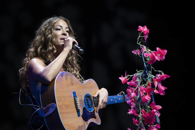 October 17, 2026, Madrid, Spain: Singer Sofia Ellar performs during a concert at the Plaza de Espana in Madrid. Madrid Spain  - ZUMAs197 20261017_aaa_s197_137 Copyright: xAtilanoxGarciax