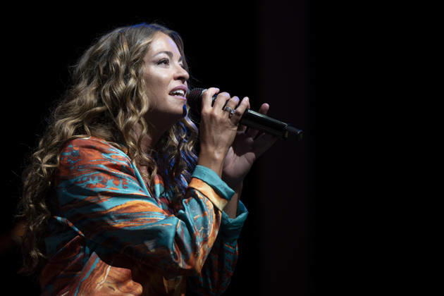October 17, 2026, Madrid, Spain: Singer Sofía Ellar performs during a concert at the Plaza de Espana in Madrid. Madrid Spain - ZUMAs197 20261017_aaa_s197_127 Copyright: xAtilanoxGarciax
