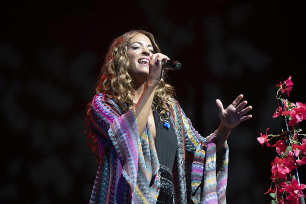 Sofía Ellar Performs in Madrid, Spain - 17 Oct 2026 Singer Sofía Ellar performs during a concert at the Plaza de Espana in Madrid. Madrid Spain Copyright: xAtilanoxGarciax xSOPAxImagesx PHOTO12780