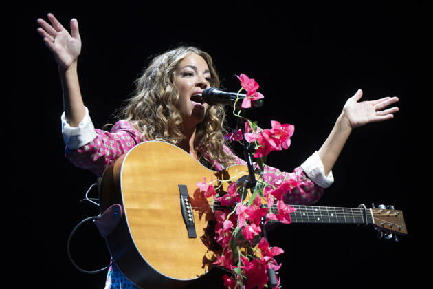 Sofía Ellar Performs in Madrid, Spain - 17 Oct 2026 Singer Sofía Ellar performs during a concert at the Plaza de Espana in Madrid. Madrid Spain Copyright: xAtilanoxGarciax xSOPAxImagesx PHOTO12789