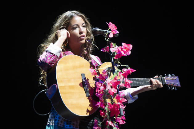 October 17, 2026, Madrid, Spain: Singer Sofia Ellar performs during a concert at the Plaza de Espana in Madrid. Madrid Spain  - ZUMAs197 20261017_aaa_s197_143 Copyright: xAtilanoxGarciax