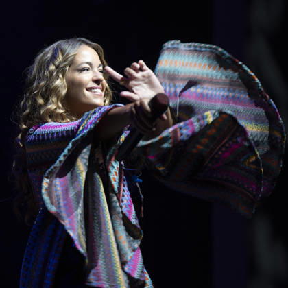 October 17, 2026, Madrid, Spain: Singer Sofia Ellar performs during a concert at the Plaza de Espana in Madrid. Madrid Spain  - ZUMAs197 20261017_aaa_s197_155 Copyright: xAtilanoxGarciax