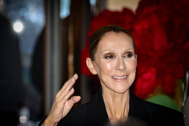 CÉLINE DION RETURNS TO HER HOTEL PHOTOPQR LE PARISIEN LP Fred Dugit Paris, October 17, 2026 Culture, Paris 8th arrondissement, October 17, 2026 Céline Dion returns to the Royal Monceau following her final Parisian show She has just concluded a sixteen-date concert residency at La Plénitude in Nanterre LP Fred Dugit Paris 8th arrondissement, October 17, 2026 Céline Dion returns to the Royal Monceau following her final Parisian show. She has just concluded a sixteen-date concert residency at La Plénitude in Nanterre. Local Caption Céline Dion Paris 75 France  Copyright: xPHOTOPQR LExPARISIEN MAXPPPxLPx xFredxDugitx 20261018LPA0189 20261018LPA0189